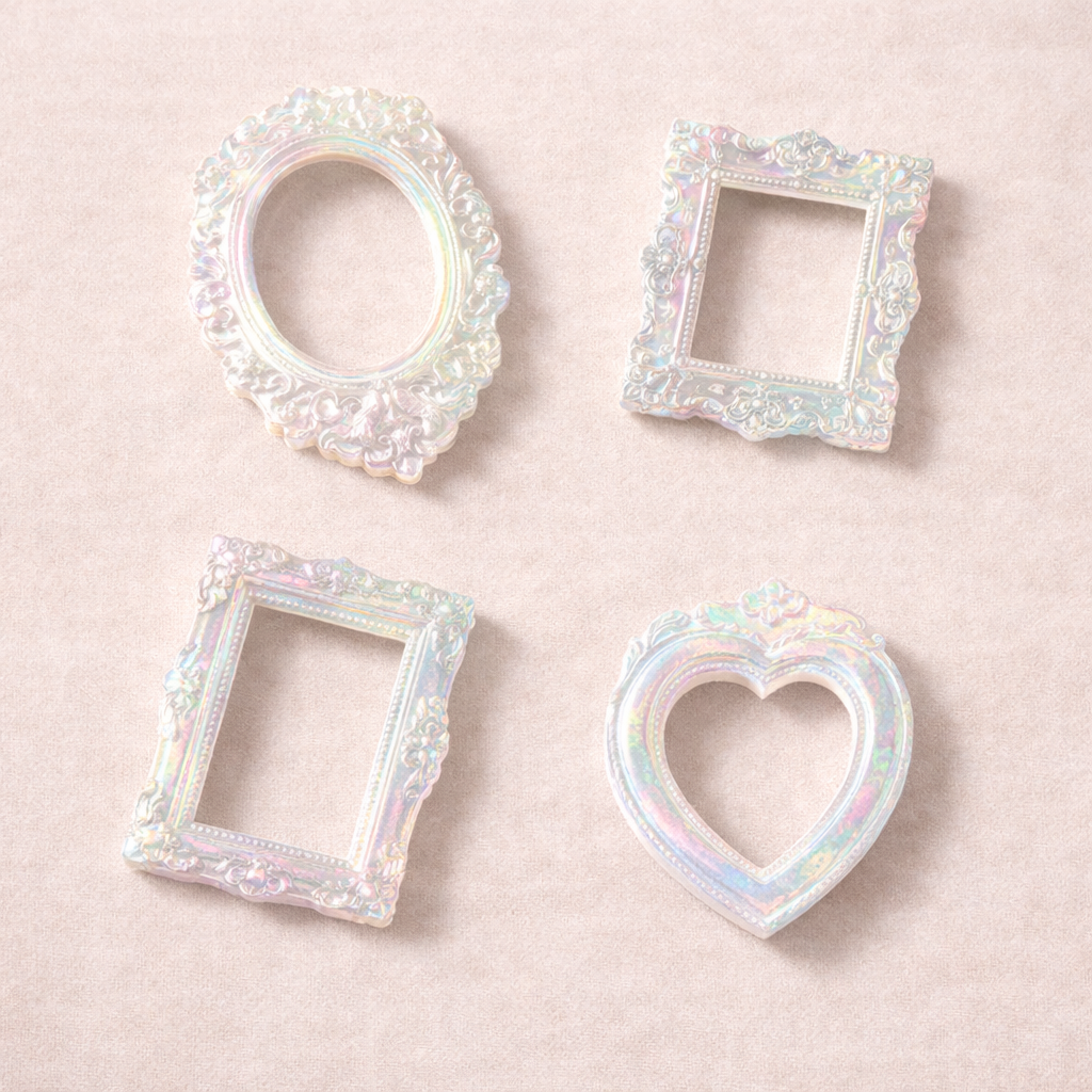 Mini Vintage Photo Frames (12-Piece Set)